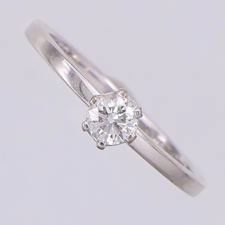 Ring diamant 1 x ca 0,25ct enligt gravyr ca W(H)VS stl:16½ vitguld, gravyr, 18k Vikt: 2,3 g