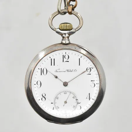 Fickur Tavannes Watch Co Ø53mm, manuell, boettnr 371561, graverad bakboett, klockedja i metall, fungerade vid testtillfället, silver 800/1000, bruttovikt 118,8g.