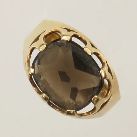 Ring med svart sten stl:17½ bredd 12,1mm 18K Vikt: 3,9 g