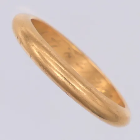 Ring slät stl:19¼, gravyr, 18K Vikt: 5,9 g