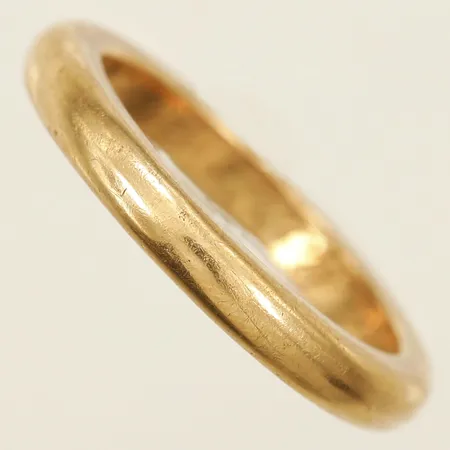 Ring stl:16¾ bredd 2,8mm personlig gravyr 18K Vikt: 5,5 g