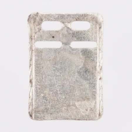 Hänge id-bricka sliten ograverad längd ca28mm bredd ca 19mm 830/1000 silver Vikt: 2,3 g