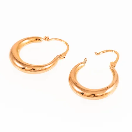 Mormorscreoler i 18K guld. Längd 20,3 mm. Bredd nertill 3,5 mm. Vikt 2,0g.