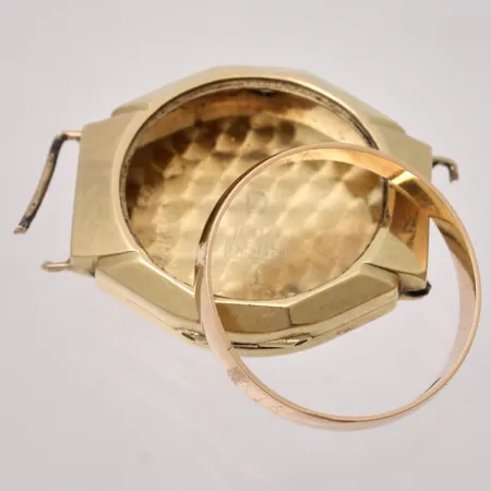 Diverse defekt guld, 14K, 4,72g.