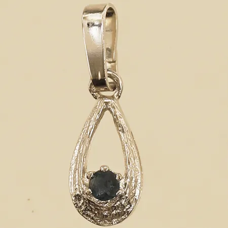 Hänge med troligtvis spinell 20x6,5mm 925/1000 silver Vikt: 0,9 g