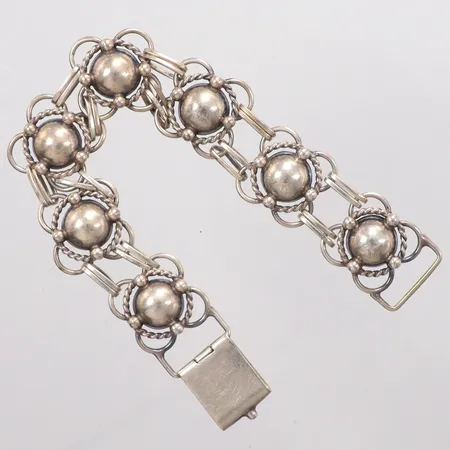 Armband  Gussi-Smycken Ab Malmö år 1954 silver 925/1000 längd 18cm bredd 18,50mm Vikt: 29,6 g