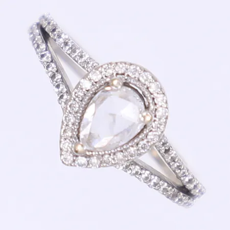 Ring med päronslipad diamant 0,56ct enl certifikat stl 15¼ bredd 2-10mm vitguld 14K, Vikt: 2,7 g