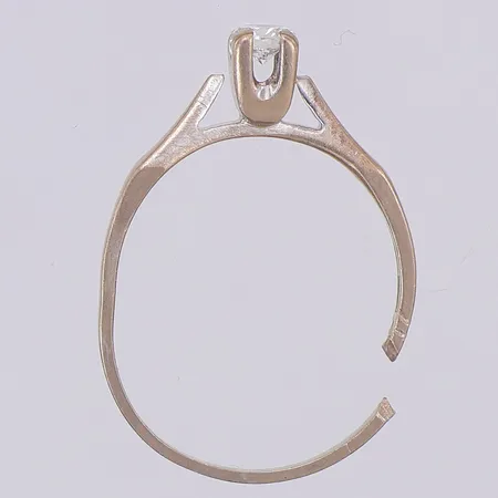 Ring diamant 1 x ca 0,25ct vitguld, defekt avklippt, 18K Vikt: 2,6 g
