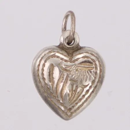 Hänge hjärta längd ca 16mm, bredd ca 11mm, 830/1000 silver Vikt: 0,9 g