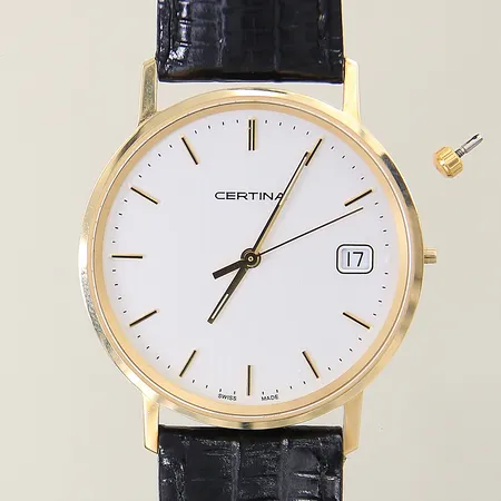 Herrur Certina 14K quartz Ø34mm boett-nr:158 928 65 datum safirglas läderband original med doubléspänne behov av batteribyte defekt krona certifikat från Nymans ur 2016 försäkringsbevis box ytterkartong