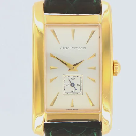 Klocka Girard-Perrgaux manuell, 18K i boett 25x40mm, Ref-nr:2530slitet läderband med originalspänne Vikt: 0 g
