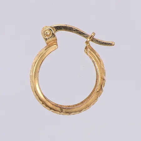 Örhänge udda 15mm, 14K Vikt: 0,7 g
