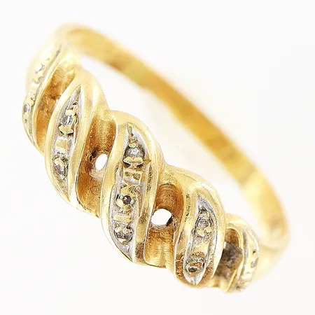 Ring med diamanter, ca 10 x ca 0,005ct, stl:19, defekter, diamanter saknas, 18K  Vikt: 3 g