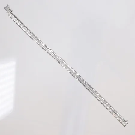 Armband ledad, längd 19cm bredd 6mm, silver 925/1000-delar 12g Vikt: 12 g