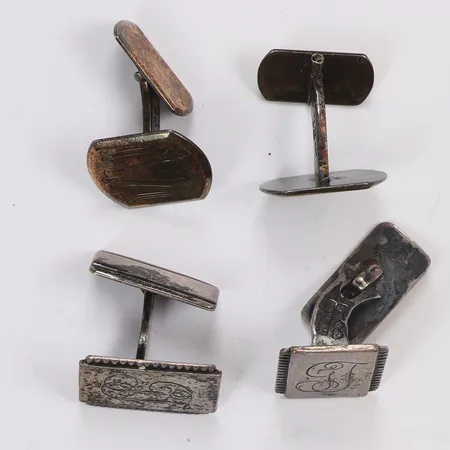2 Par manschettknappar, gravyr, silver Vikt: 21 g