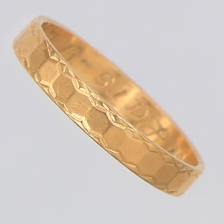 Ring mönstrad stl:17, gravyr, 18K Vikt: 2 g