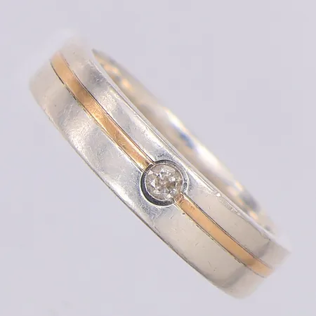 Ring diamant ca 0,05ct stl:17¾ Guldfynd, silver 925/1000 Vikt: 5,5 g