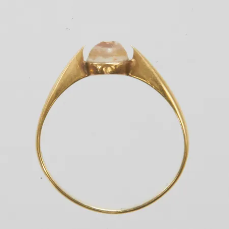 Ring med skadad pärla, stl:16¼, bredd: 1,5-5mm, 14K Vikt: 1,3 g