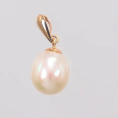 Hänge odlad pärla 8-10mm längd 2cm 18k Vikt: 1,2 g