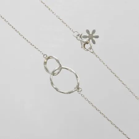 Collier längd ca 47,5cm, bredd 1-17mm, 925/1000 silver Vikt: 3,7 g