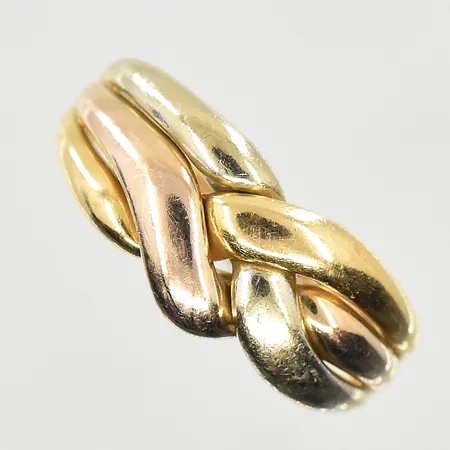 Ring stl:18½, bredd 3-9mm, rödguld/gulguld/vitguld, 18K. Vikt: 5,1 g