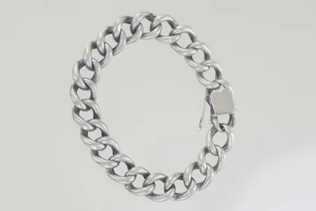 Armband pansar längd 21,5 cm bredd 13 mm, defekt lås 8, silver Vikt: 19,3 g