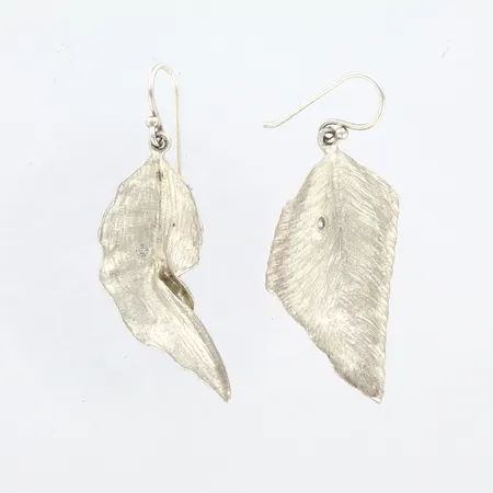 Örhängen med blad, vita stenar, längd ca 5,3cm, Lotta Jewellery, 925/1000 Silver Vikt: 11,9 g