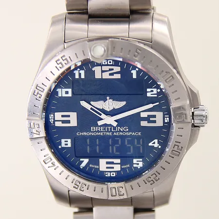 Herrur Breitling Aerospace Evo titan superquartz ref-nr:E79363 serie-nr:6330231 Ø42mm kronograf dag/datum timer länk i titan, extra länkbitar, något repig boett samt länk, certifikat QR, extra gummiarmband reseetui och box