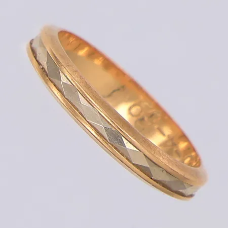 Ring slät stl:16, gravyr, 18K Vikt: 2,7 g