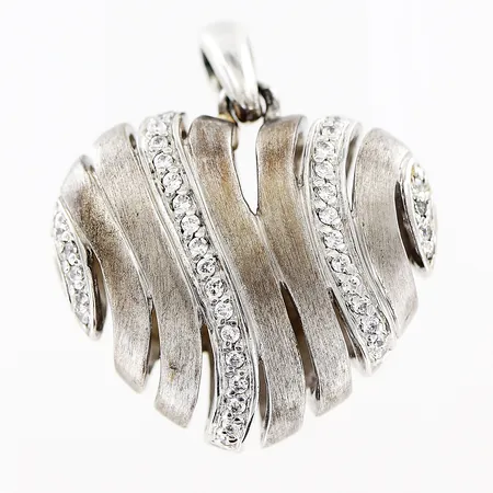 Hänge hjärta med stenar längd 30mm, bredd 25mm, silver 925/1000  Vikt: 11,8 g