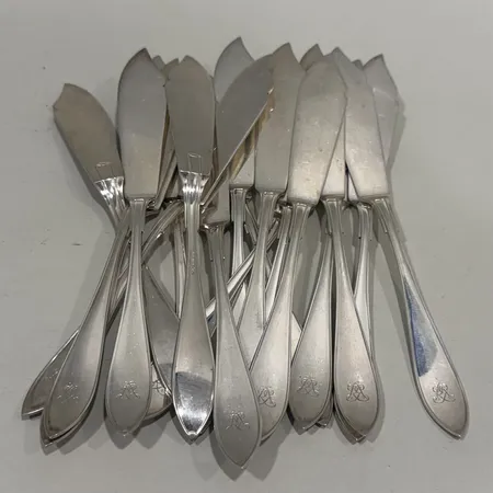 18 fiskknivar Svensk spets 21,2cm silver 830/1000 Vikt: 811,7 g