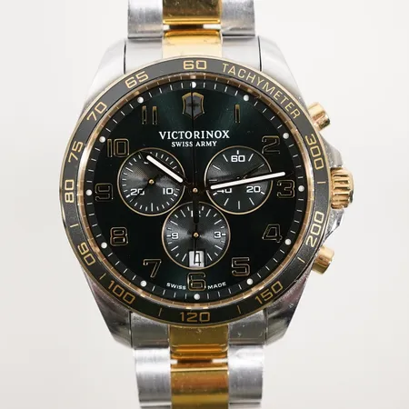 Herrklocka Victorinox modell: V249171 Limited edition 202/300. Ø42. Box med extra länk.