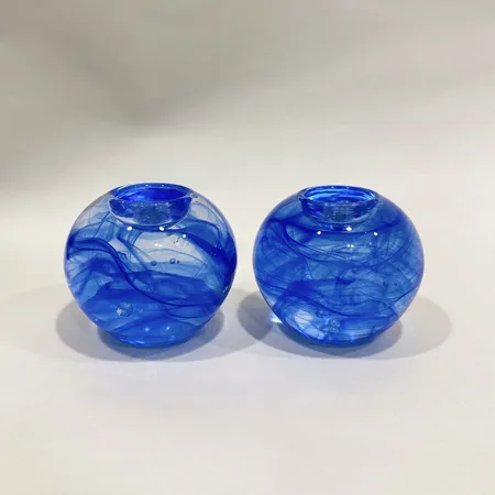 2 Ljuslyktor Blue moon Ulrica Hydman-Vallien för Kosta Boda höjd ca 10cm Ø4mm etikettmärkta