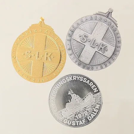 3 mynt/medaljer, gravyr, förgylld, silver 925/1000 Vikt: 59,1 g