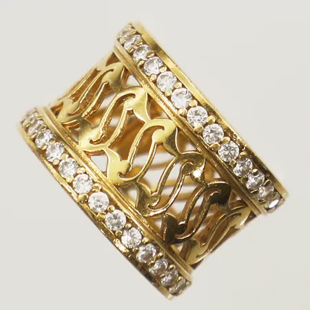 Ring med vita stenar stl:16½ bredd 14mm 21K Vikt: 8,4 g
