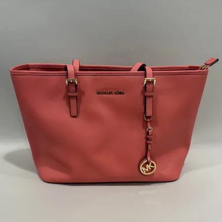 Väska Michael Kors Jet Set Tote, 32,5x25x15cm, guldfärgade detaljer, inga tillbehör