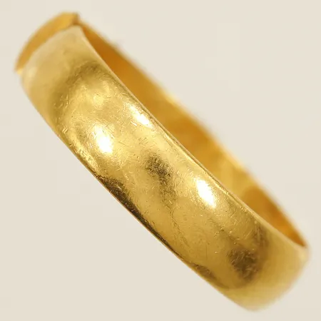 Ring avklippt gravyr 23K Vikt: 5,5 g