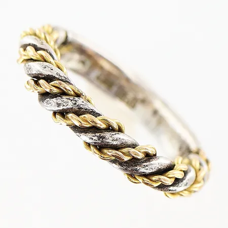 Ring med detaljer i 18K, stl:14¾, bredd 3,5mm, silver 925/1000  Vikt: 3,6 g