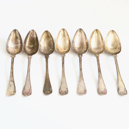 7 Matskedar längd: 22cm, gravyr, 830/1000 Silver Vikt: 450,7 g