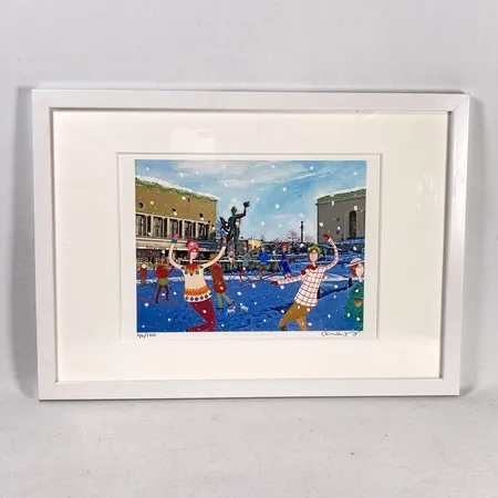 Tavla färglitografi av Marika Lang (född 1961) signerad och numrerad 46/100 Motiv från Götaplatsen i Göteborg delvis handkolorerad bildstorlek 17x13cm ramad utan upphängningsanordning Skickas med postpaket.