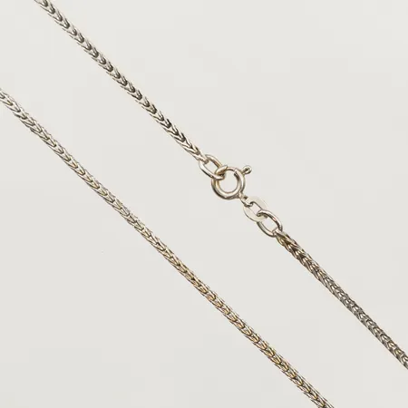 Kedja Rävsvans 44cm bredd 1,6mm skada i länken vitguld 18K Vikt: 9,5 g
