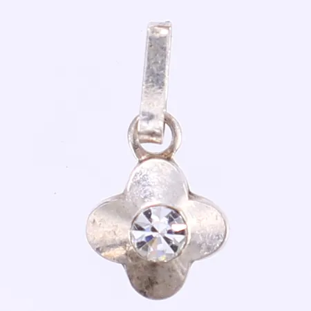 Hänge blomma med vit sten längd 15mm bredd 8mm silver 925/1000 Vikt: 0,5 g