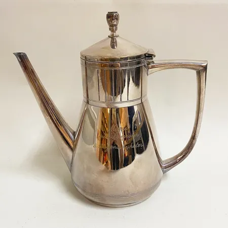 Te/kaffekanna GAB höjd ca 21cm, graverad, 830/1000 silver Vikt: 466,5 g