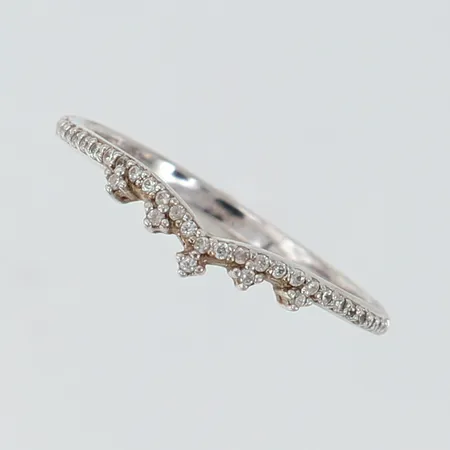 Ring med vita stenar stl:19 bredd 1,8-3mm Silver 925/1000 Vikt: 1,9 g