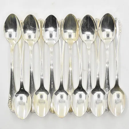 12 kaffeskedar längd 11cm, modell Haga, 1940-1950-tal, silver. Vikt: 114,1 g