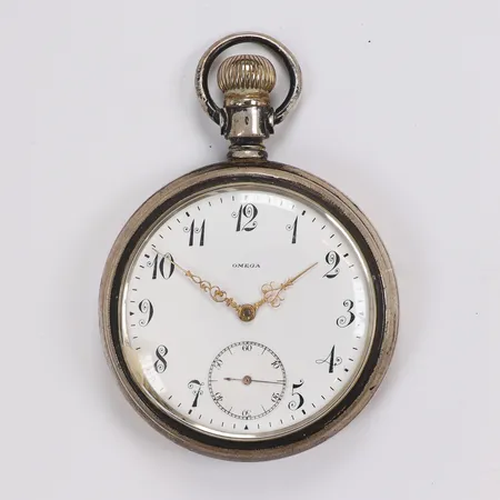 Fickur Omega Manuell, Ø52mm, inner samt ytterboett silver, 800/1000 silver, bruttovikt