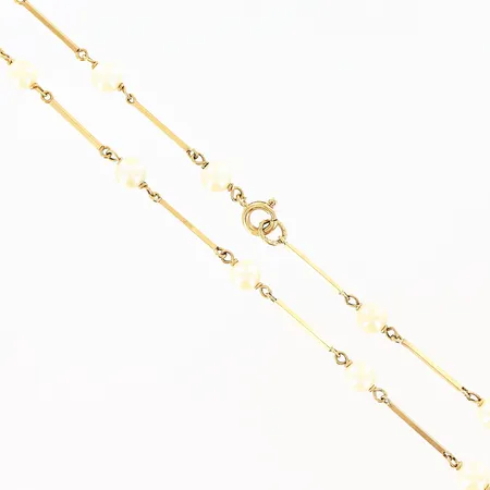 Collier med odlade pärlor Ø5mm, längd 43,5cm, skevheter på länk, 18K  Vikt: 6,6 g
