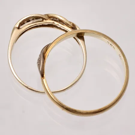 Diverse defekt guld, 14K, 4,36g.