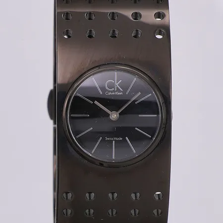 Damur Calvin Klein bredd 25mm svart stål stelt armband 61 x 45mm box, står still