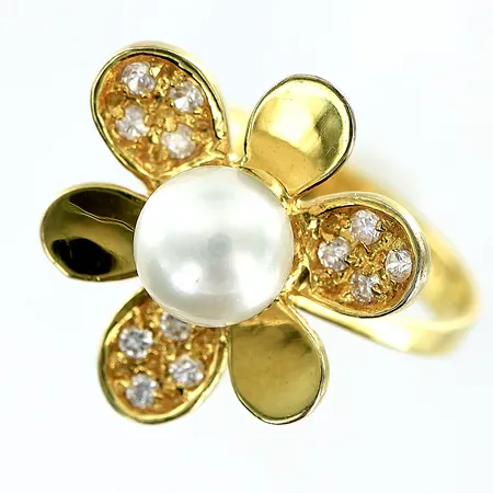 Ring stl:17½ bredd 3-17mm, vita stenar odlad saltvattenpärla, 14K Vikt: 4,1 g